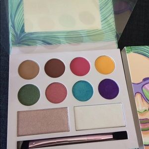 Laura Sanchez Moods Palette
